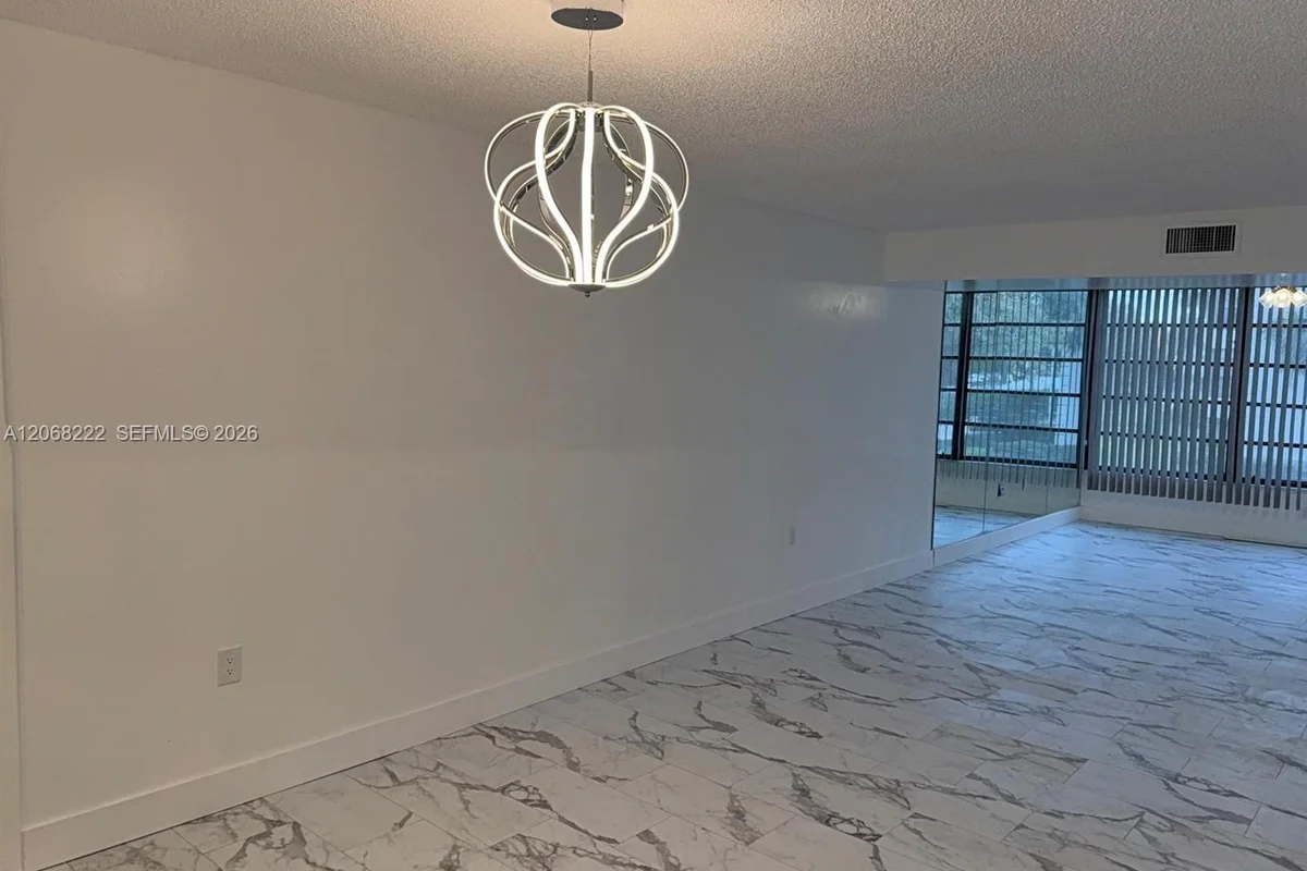 3526 Whitehall Dr #302, West Palm Beach: photo 1 of 18