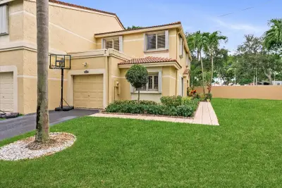 3497 Deer Creek Palladian Cir, Deerfield Beach: photo 1 of 47