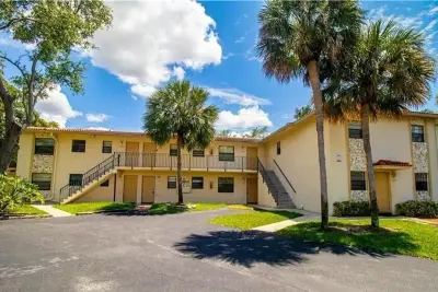 11432 NW 45th St, Coral Springs: photo 1 of 7