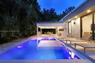 1015 NE 114th St, Biscayne Park: photo 1 of 47