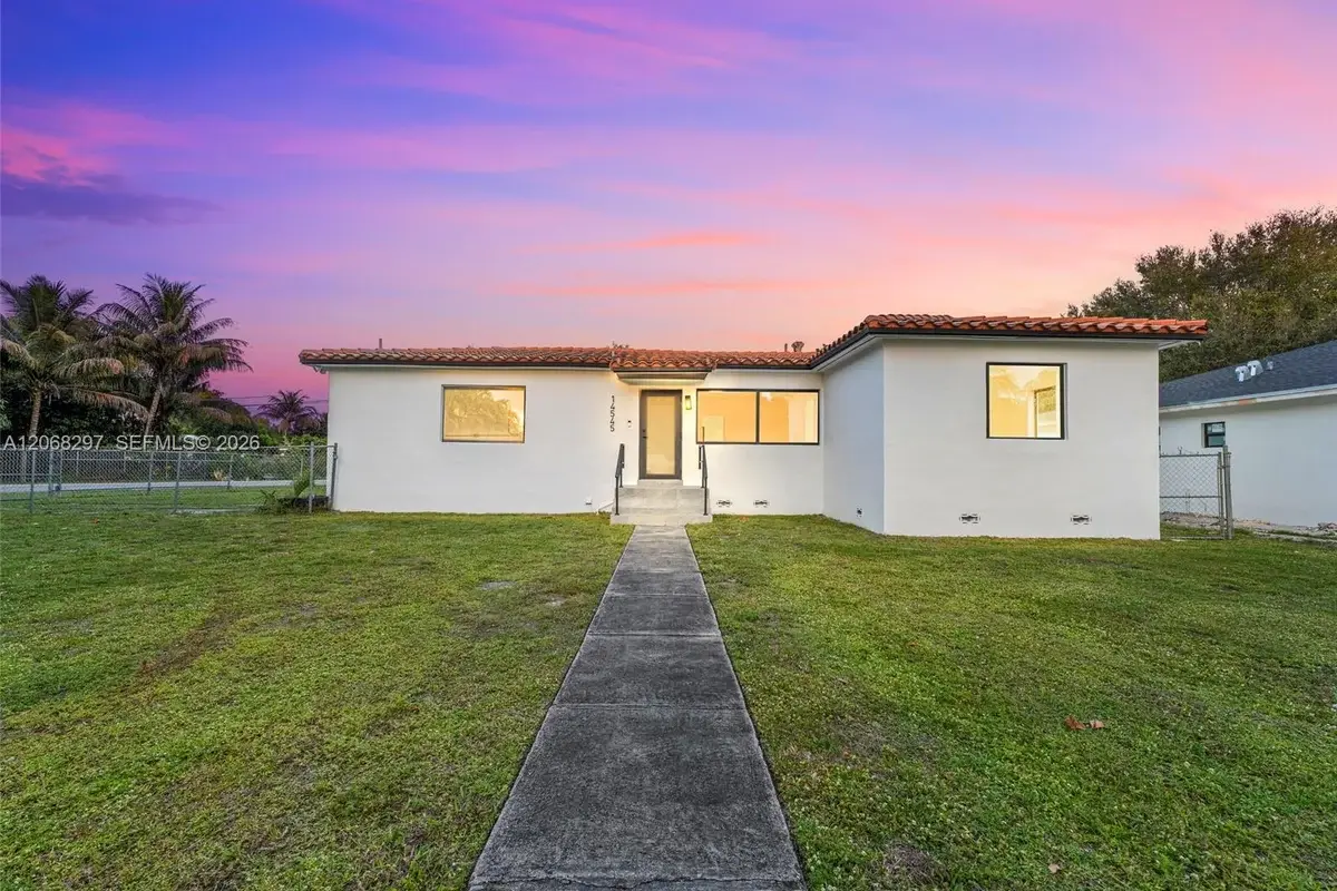 14545 Garden Dr, Miami: photo 1 of 33