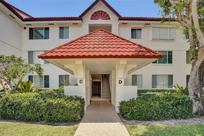 102 Half Moon Cir #C3, Hypoluxo: photo 1 of 63