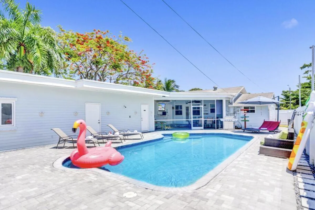 42 SW 12th St, Dania Beach: photo 1 of 42
