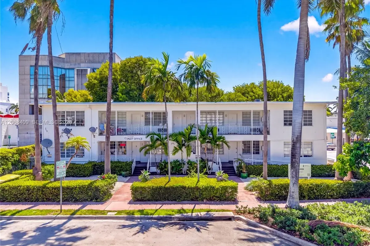 901 Pennsylvania Ave #9, Miami Beach: photo 1 of 16