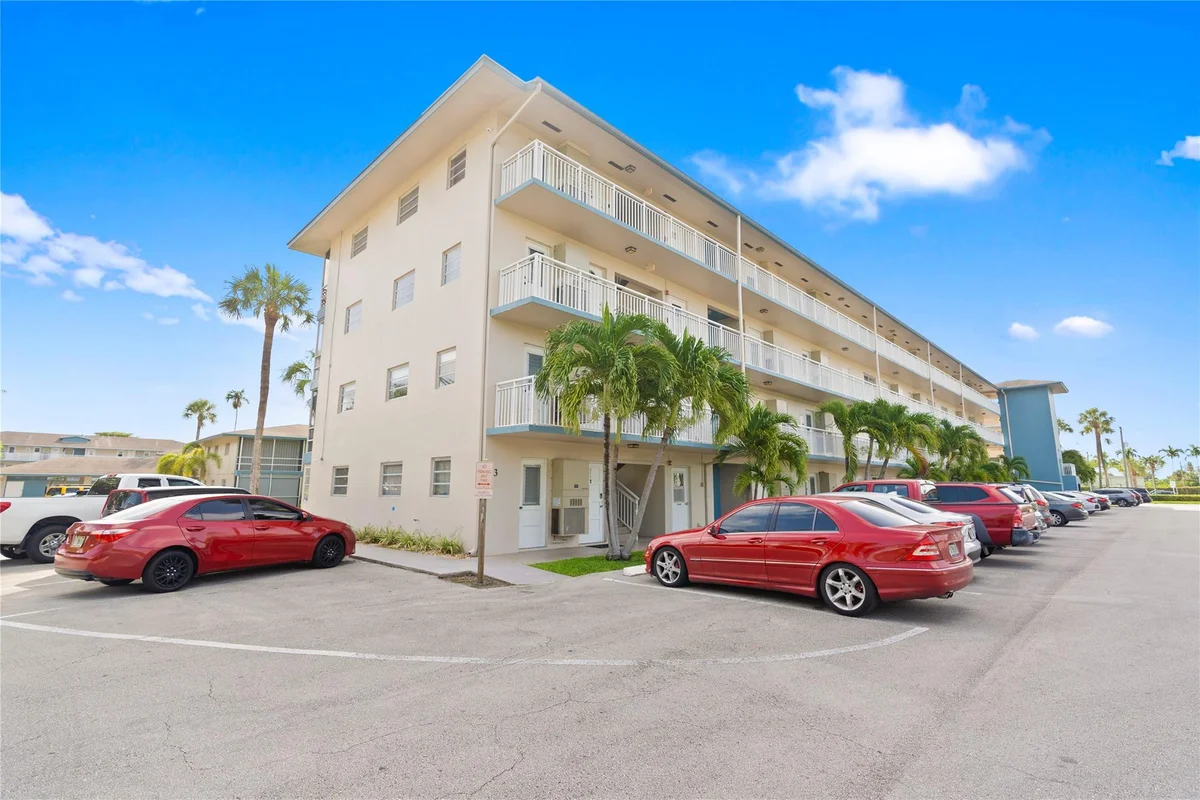 5800 W Margate Blvd #346-3, Margate: photo 1 of 37