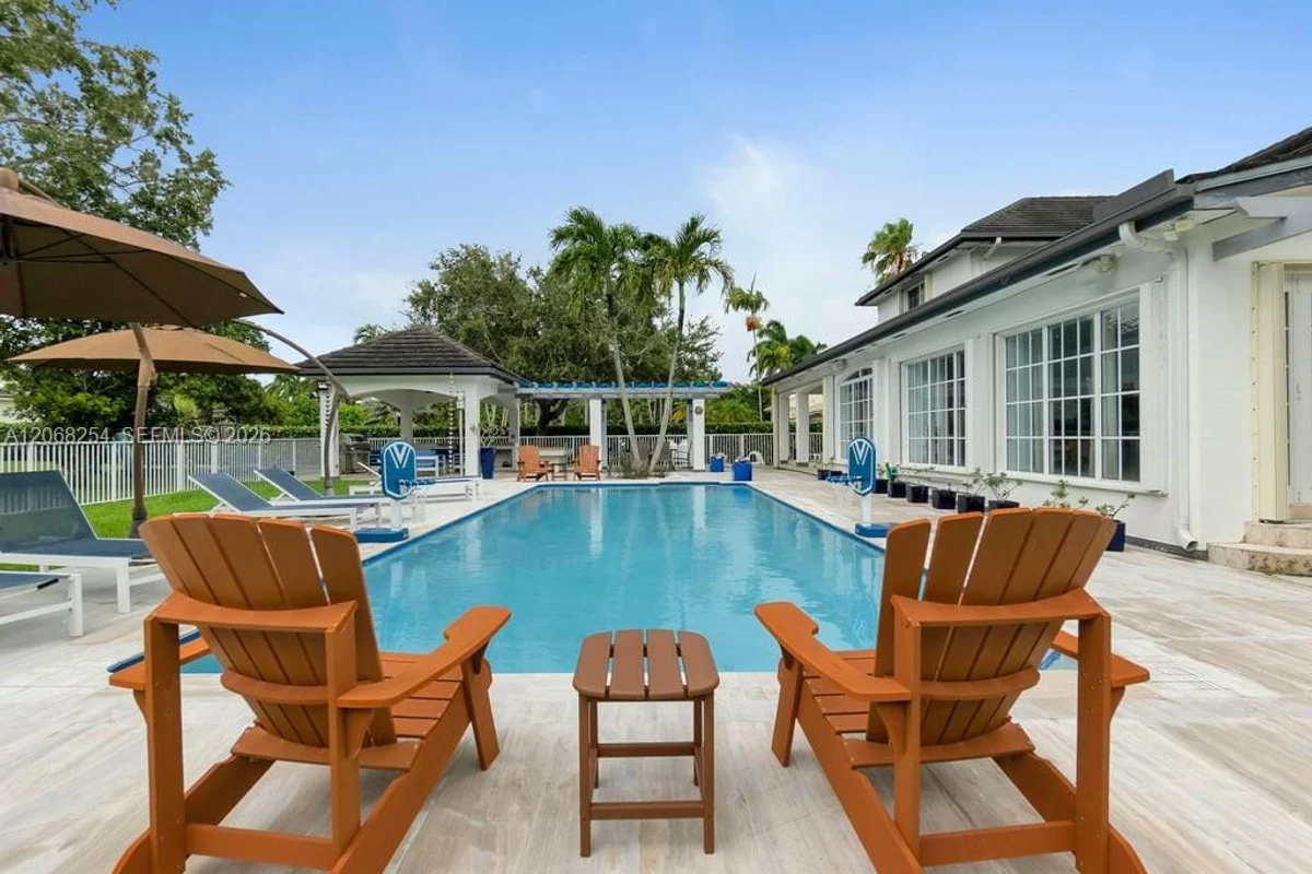 13880 SW 68th Ave, Palmetto Bay: photo 1 of 93
