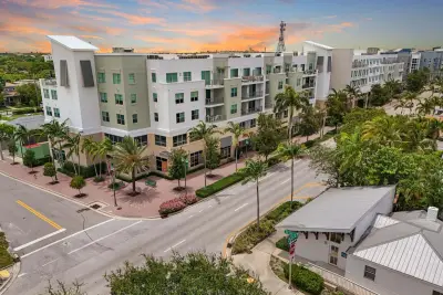 236 SE 5th Ave #410, Delray Beach: photo 1 of 29