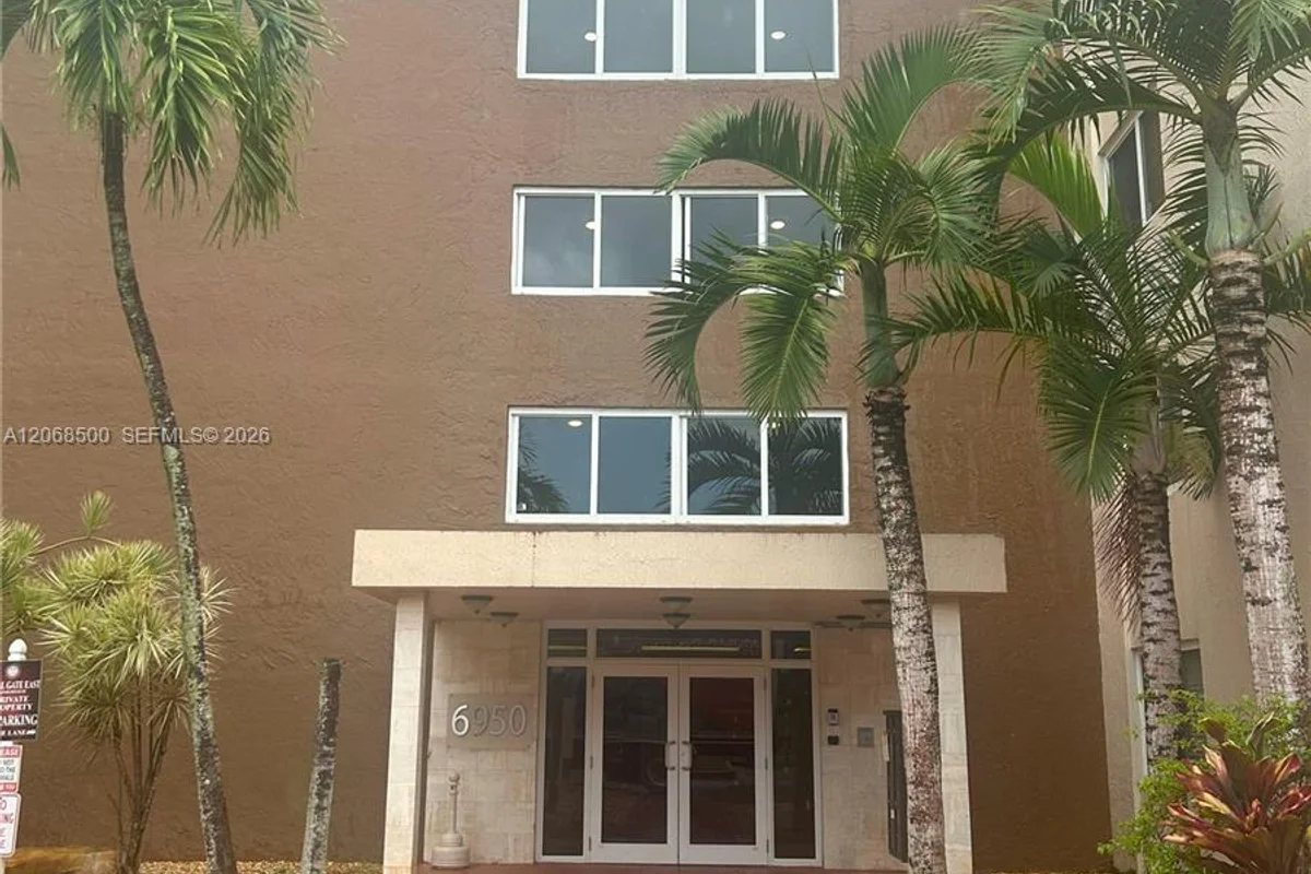 6950 Miami Gardens Dr #2-117A, Hialeah: photo 1 of 11