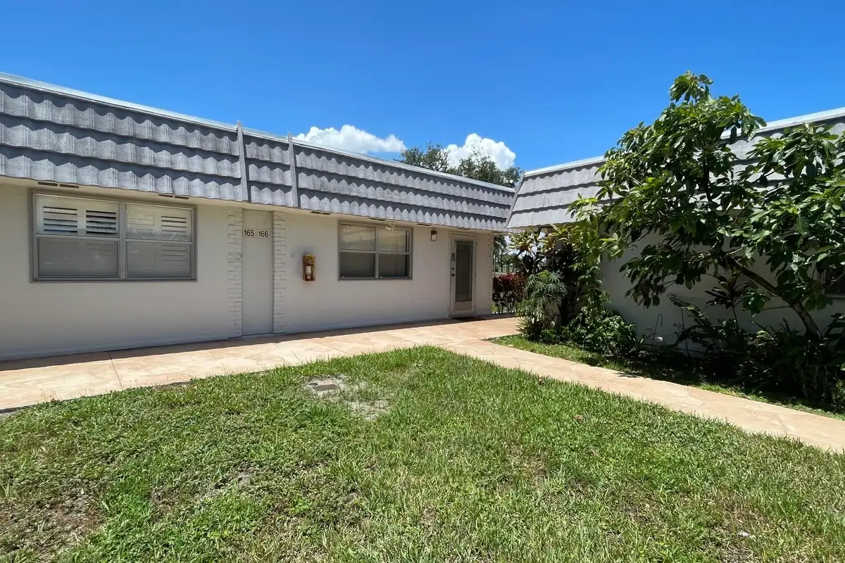 166 Valencia G Dr, Delray Beach: photo 1 of 23