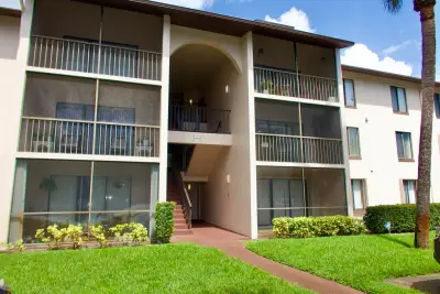 208 Foxtail Dr #D2, West Palm Beach: photo 1 of 40