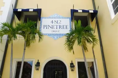4812 Pine Tree Dr #206, Miami Beach: photo 1 of 33