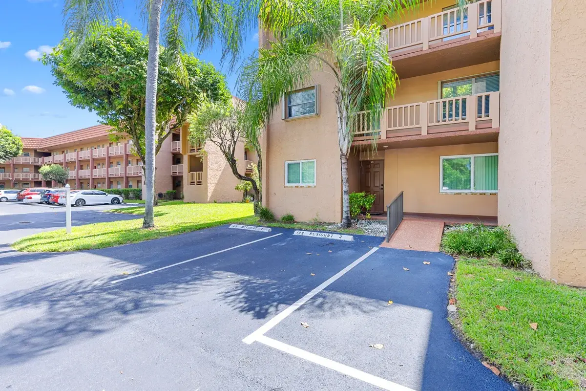 9861 Sunrise Lakes Blvd #101, Sunrise: photo 1 of 20
