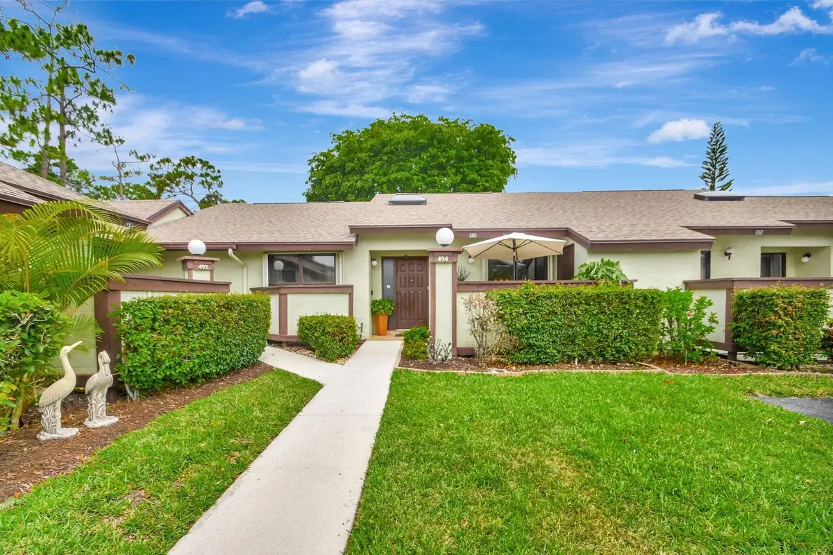 494 Iron Forge Ct, Royal Palm Beach: photo 1 of 47