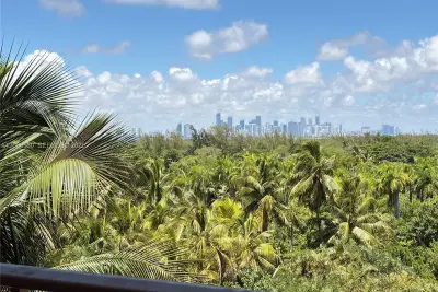 155 Ocean Lane Dr #702, Key Biscayne: photo 1 of 22