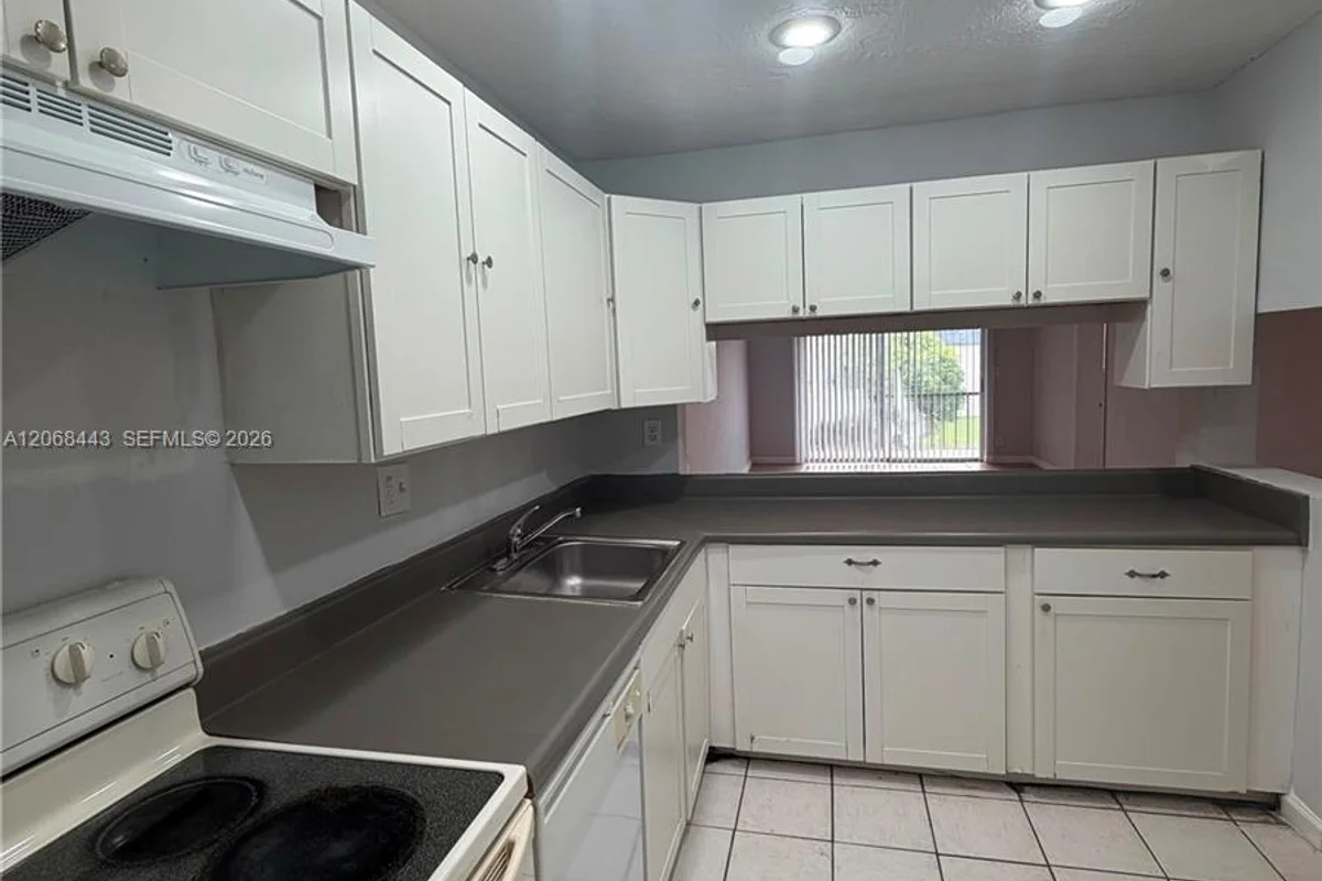 8020 N Colony Cir N #306, Tamarac: photo 1 of 16