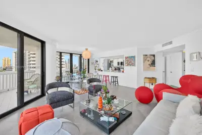 1000 Island Blvd #1204, Aventura: photo 1 of 50