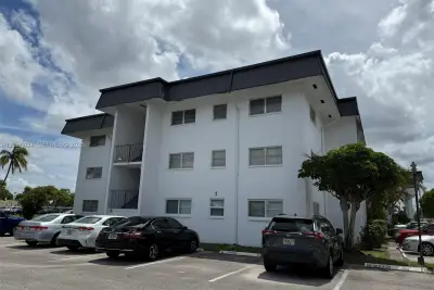 4880 NW 22nd St #307, Lauderhill: photo 1 of 20
