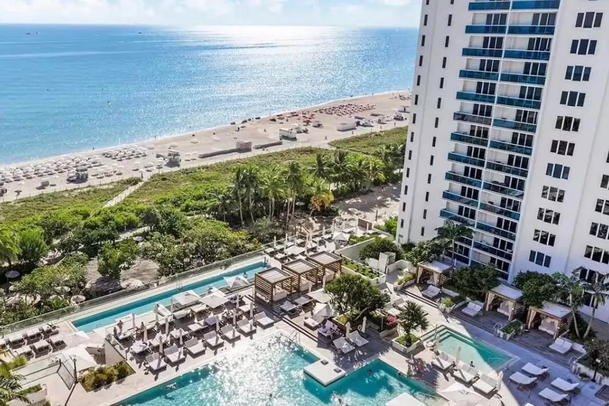 102 24th St #1512, Miami Beach: photo 1 of 23