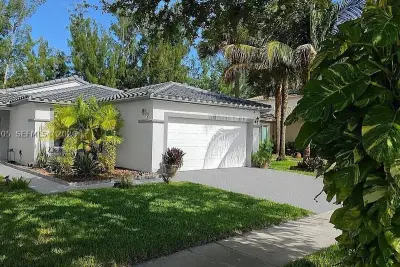 4638 SW 134th Ave, Miramar: photo 1 of 24