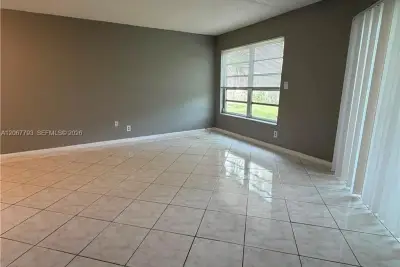 3100 Riverside Dr #104, Coral Springs: photo 1 of 25