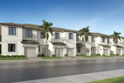 1524 NW 2 St, Florida City: photo 1 of 10