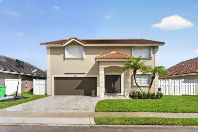 12149 NW 34th St, Sunrise: photo 1 of 38
