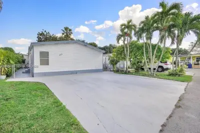 19800 SW 180th Ave #222, Miami: photo 1 of 10