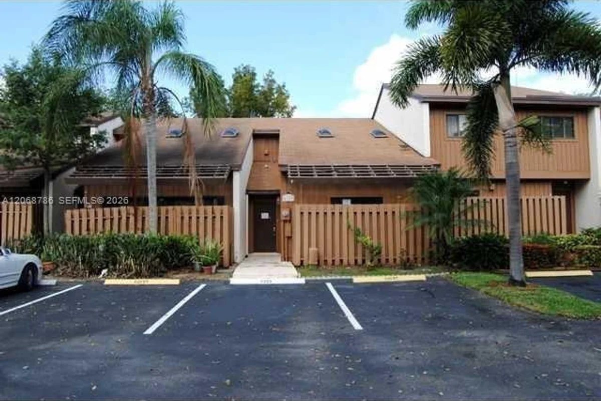 4157 SW 85th Ave #3, Davie: photo 1 of 19