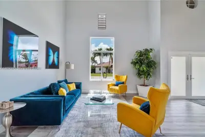 14279 SW 166th St, Miami: photo 1 of 26