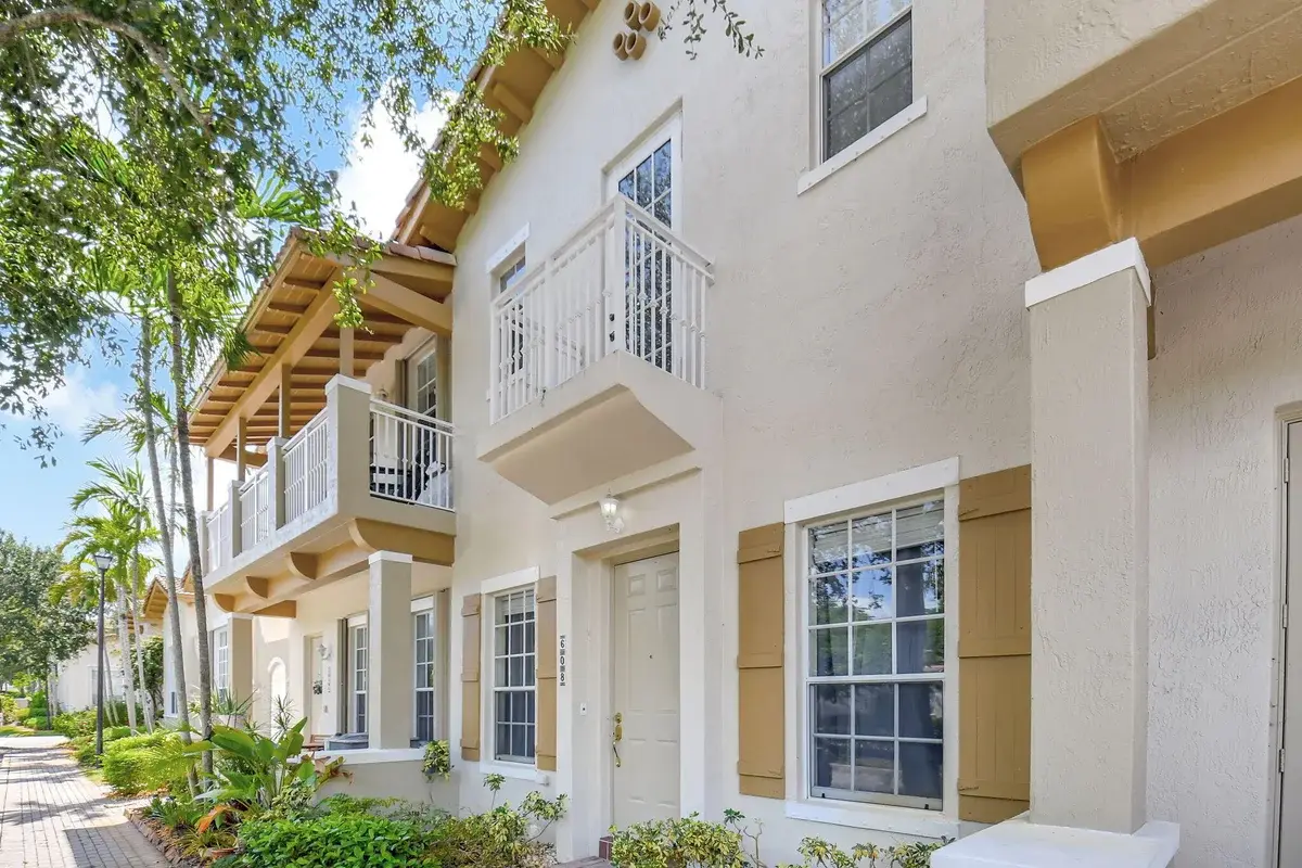 608 NW 25th Ave, Boynton Beach: photo 1 of 34