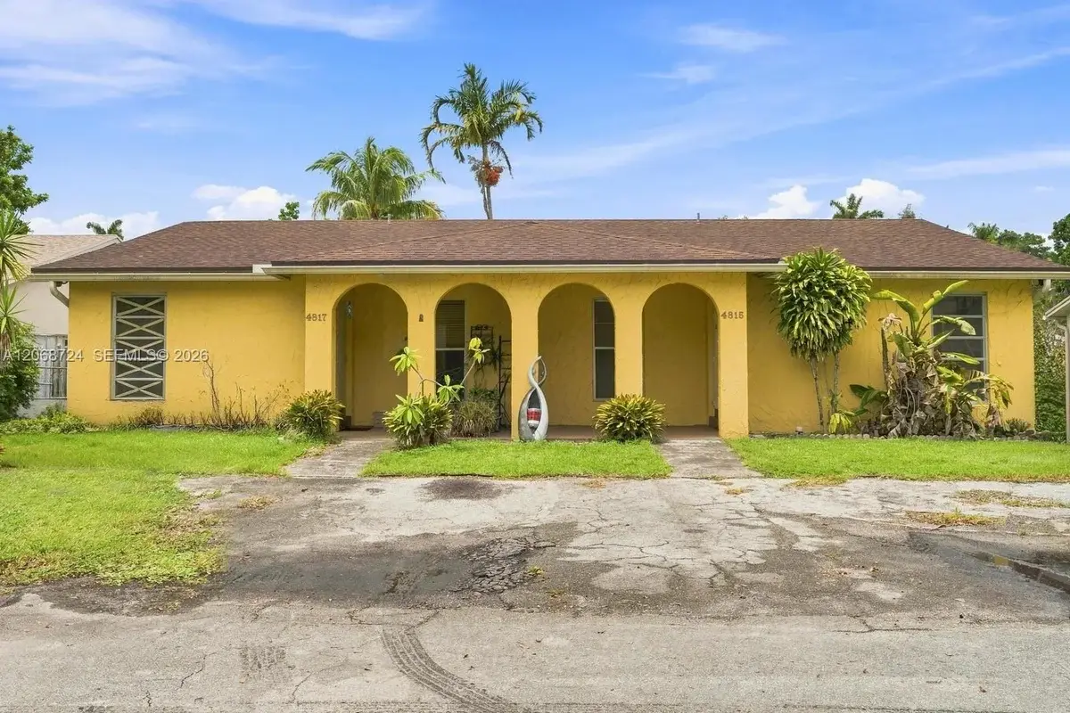 4815 SW 65th Way, Davie: photo 1 of 39