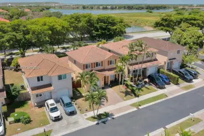 8956 SW 215th Ln, Cutler Bay: photo 1 of 42