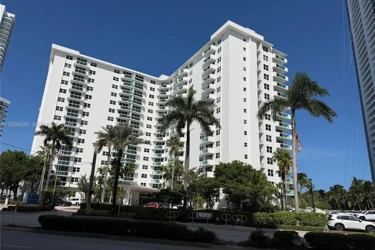 3001 S Ocean Dr #421, Hollywood: photo 1 of 21