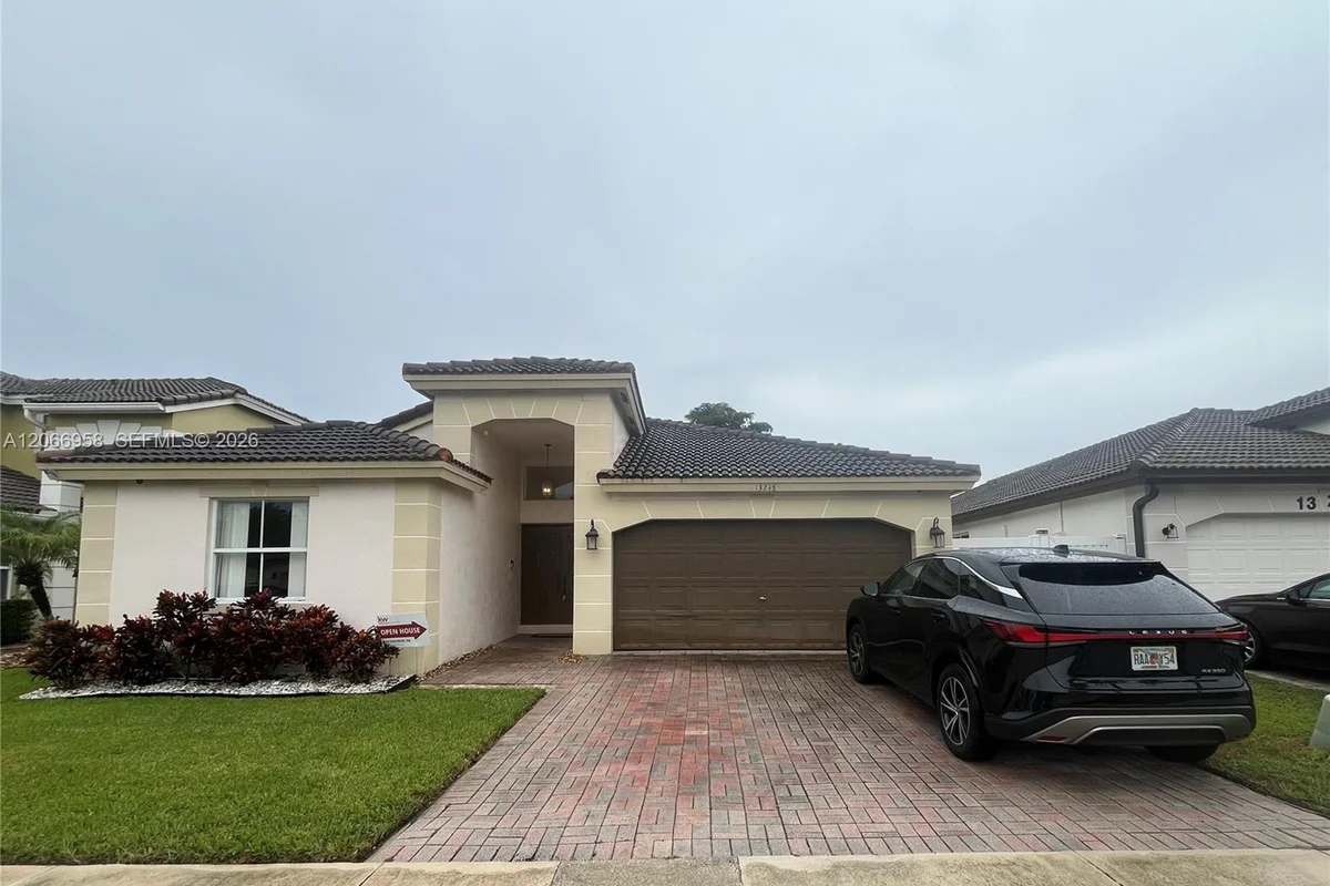 13248 SW 50th St, Miramar: photo 1 of 17