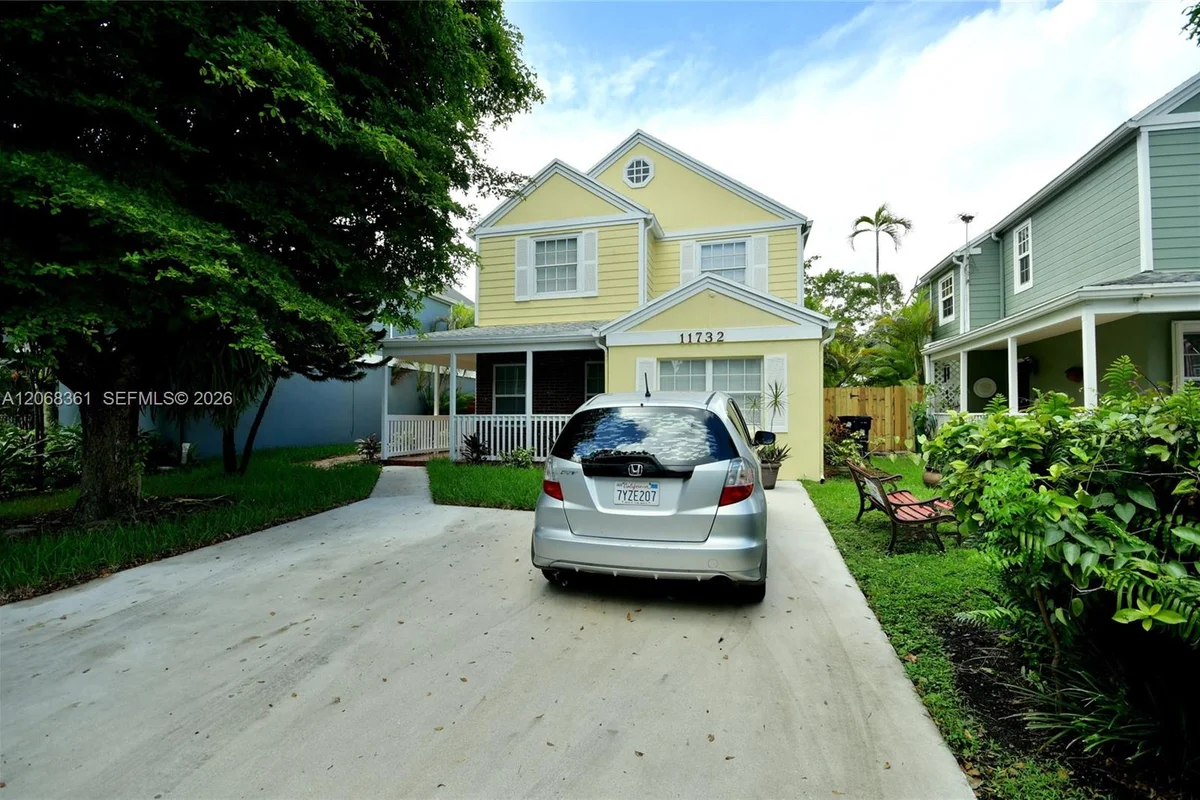 11732 SW 119th Ter, Miami: photo 1 of 51