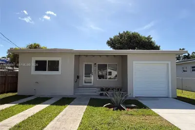 2830 SW 63rd Ave, Miami: photo 1 of 18