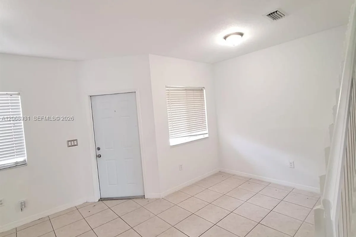 Condo in Homestead: photo 1 of 19