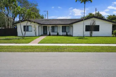 6020 NE 18th Ter, Fort Lauderdale: photo 1 of 22