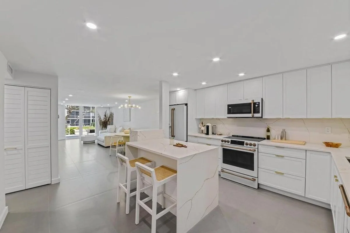 765 Jeffery St #101, Boca Raton: photo 1 of 30