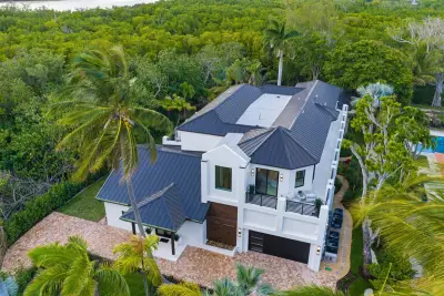 23 Coconut Ln, Ocean Ridge: photo 1 of 68