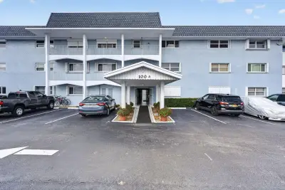 100 Shore Ct #311, North Palm Beach: photo 1 of 26
