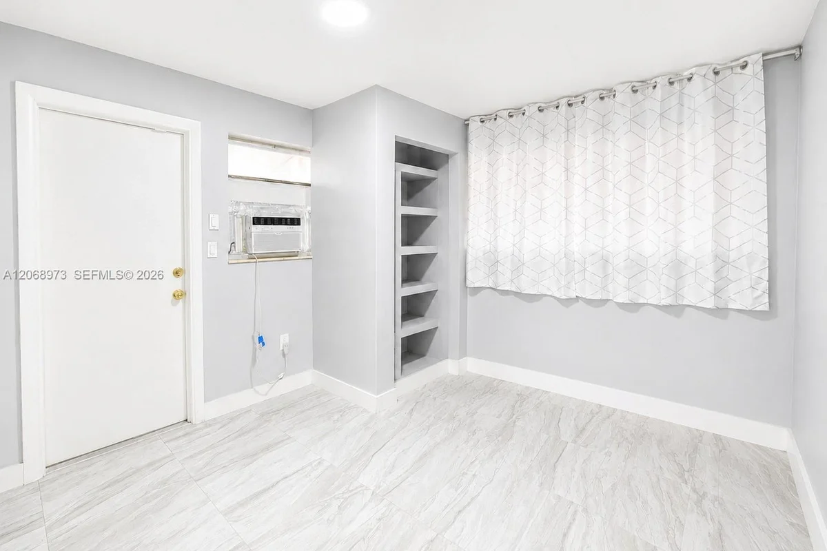 106 Harvard Rd, West Park: photo 1 of 11