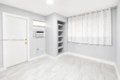 106 Harvard Rd, West Park: photo 1 of 11