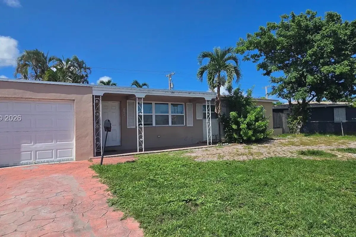 601 W Sample Rd, Deerfield Beach: photo 1 of 45