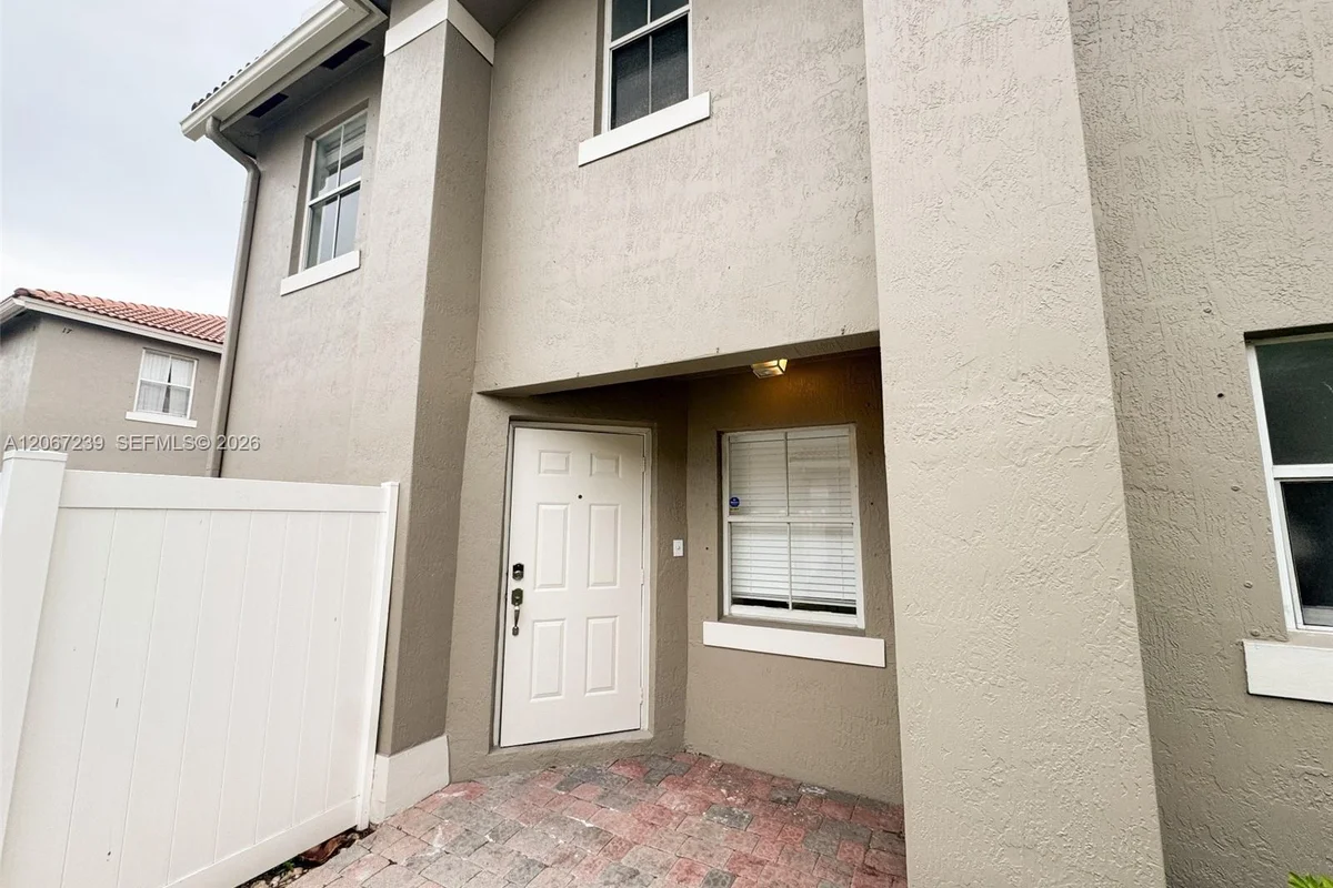 12615 SW 54th Ct, Miramar: photo 1 of 25