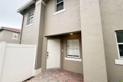 12615 SW 54th Ct, Miramar: photo 1 of 25
