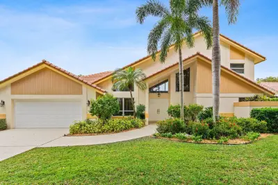 4720 NW 28th Ave, Boca Raton: photo 1 of 47