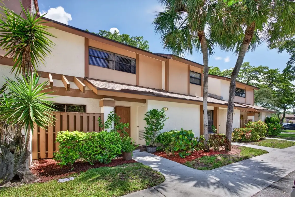 4705 NW 30th St #4705...908, Coconut Creek: photo 1 of 47