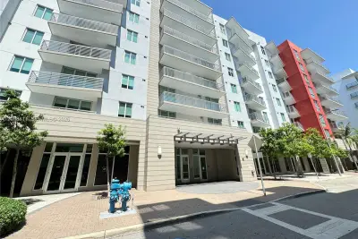 7661 NW 107th Ave #308, Doral: photo 1 of 21