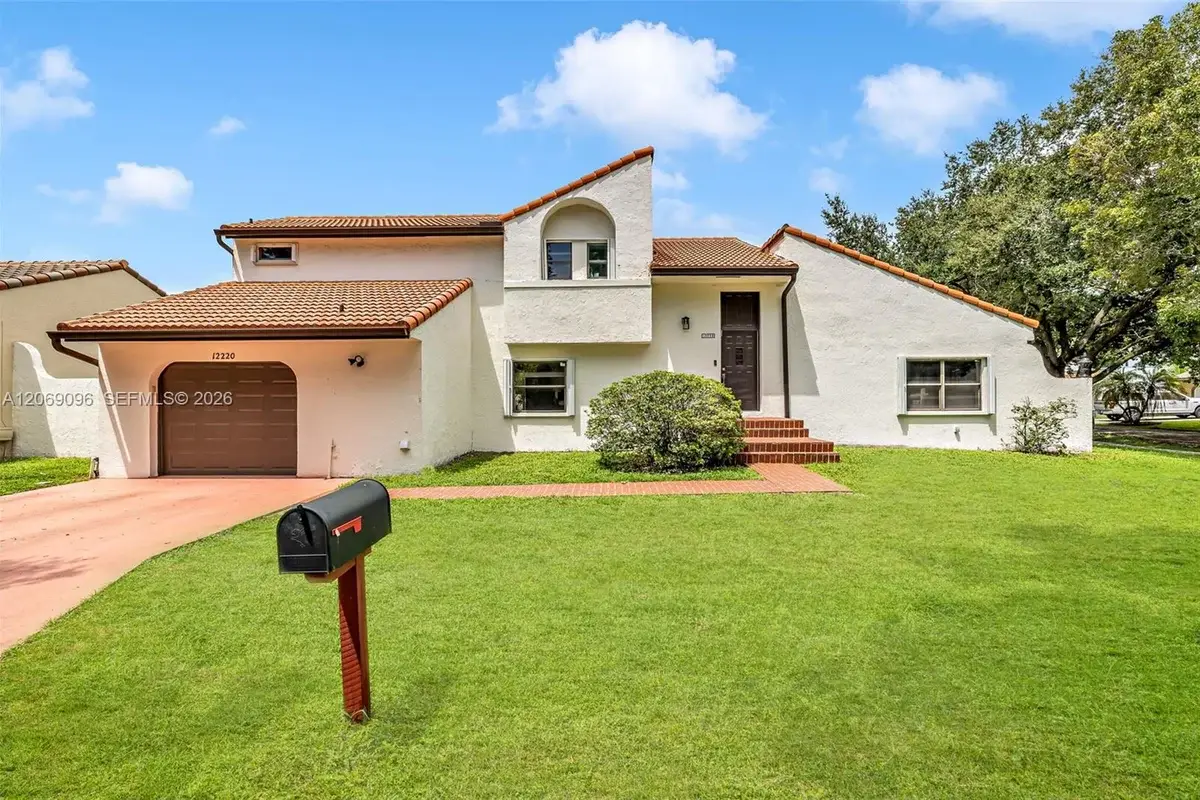 12220 Croton Way, Cooper City: photo 1 of 36